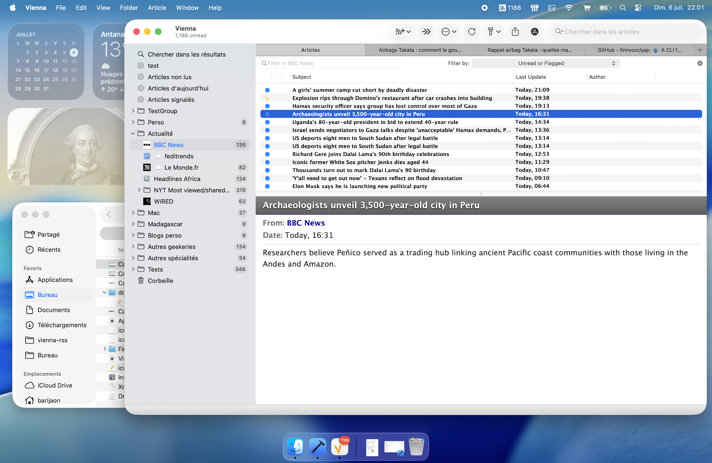 Screenshot of macOS Tahoe preview running Vienna